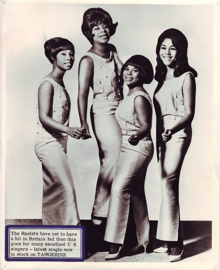 The Raelettes - The Amazing Women behind Ray Charles